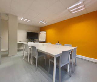 Bureau privé 17 m² 4 postes Coworking Rue Saint-Simon Lyon 69009 - photo 4